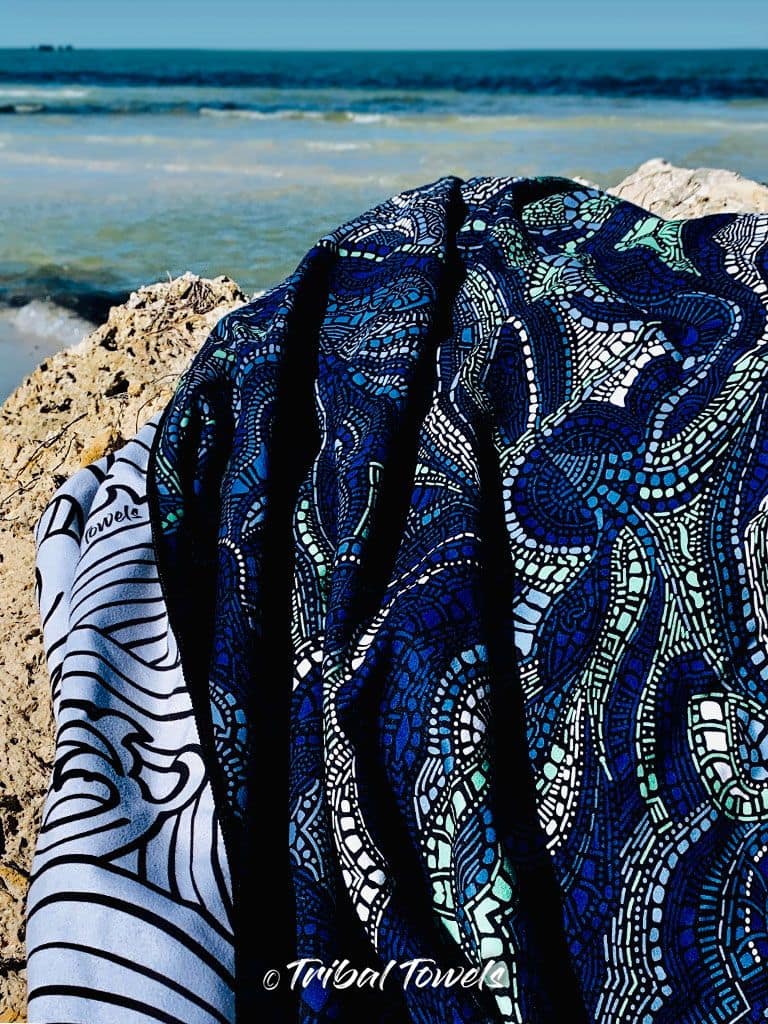 Petran print body towel - Image 3